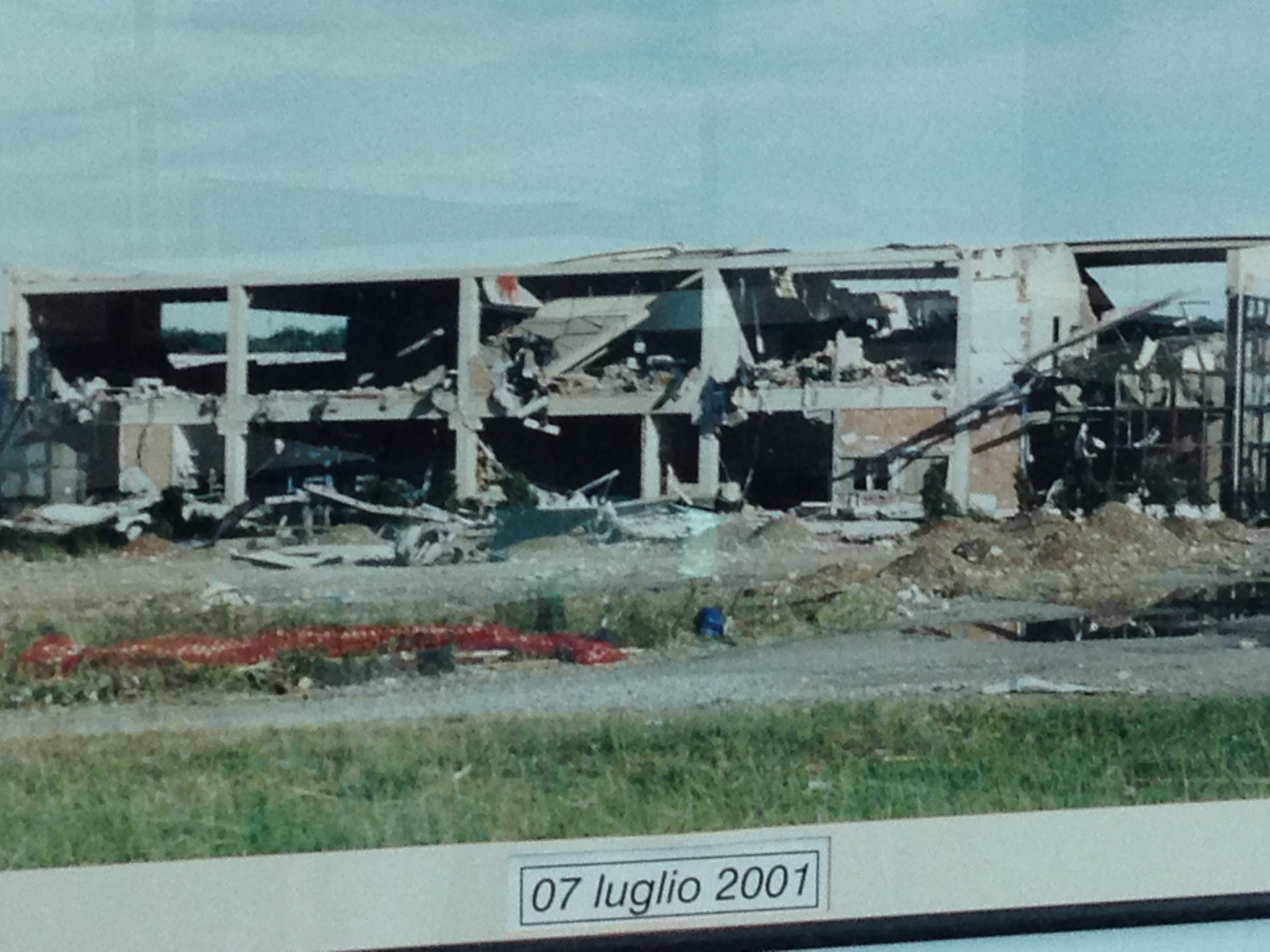 Unimec distrutta dopo il tornado del 2001